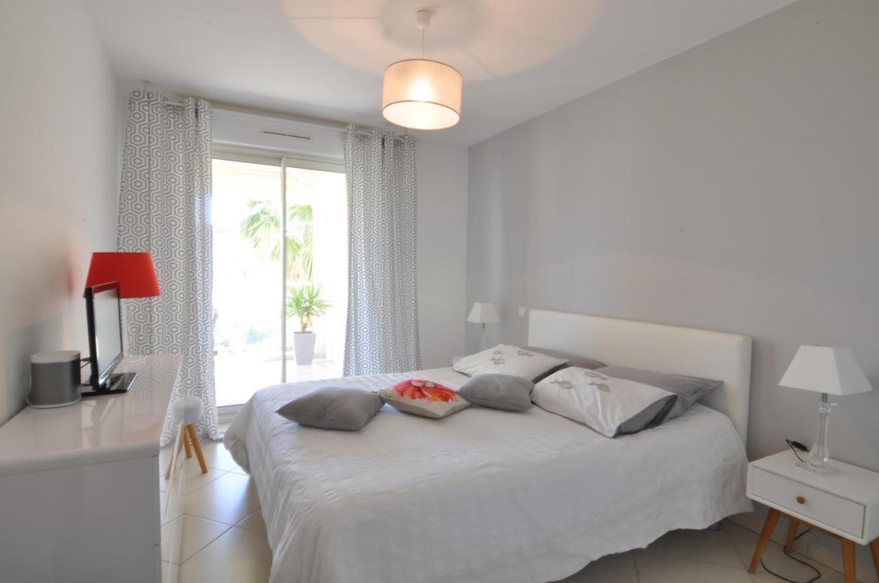 Elegant One-Bedroom Apartment With Swimming Pool - Stayinantibes - Le Vallon 외부 사진