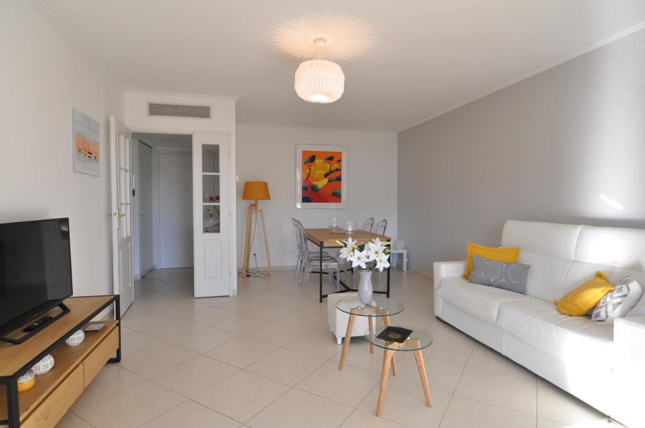Elegant One-Bedroom Apartment With Swimming Pool - Stayinantibes - Le Vallon 외부 사진