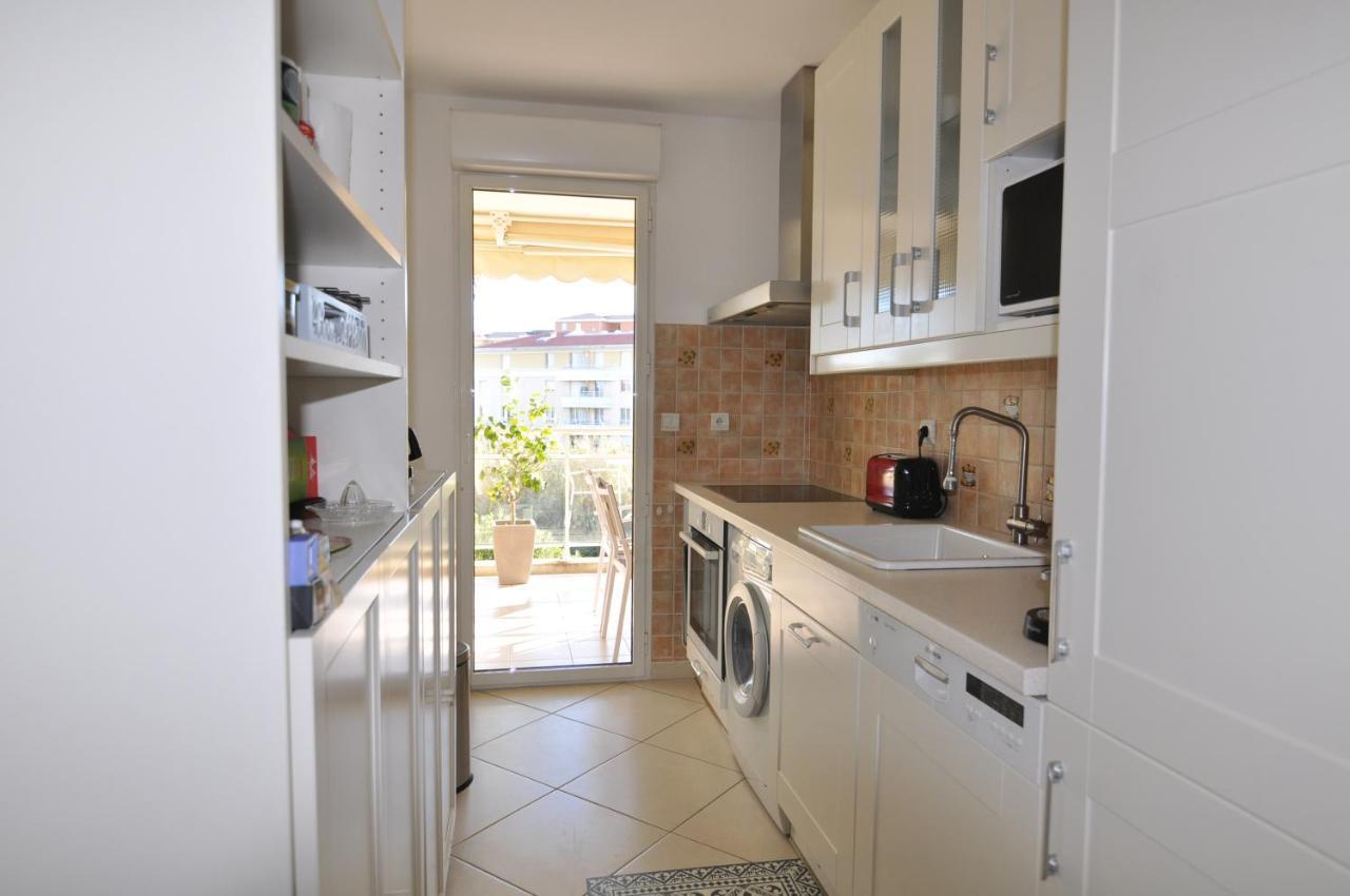 Elegant One-Bedroom Apartment With Swimming Pool - Stayinantibes - Le Vallon 외부 사진